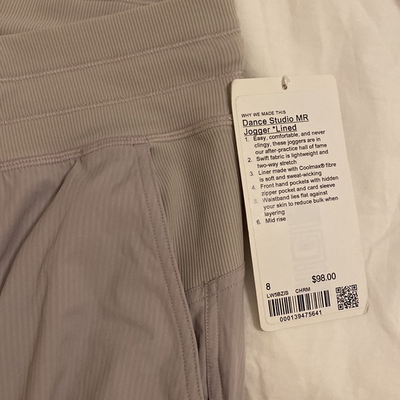 Size 8 Lululemon joggers - Picture 2 of 2